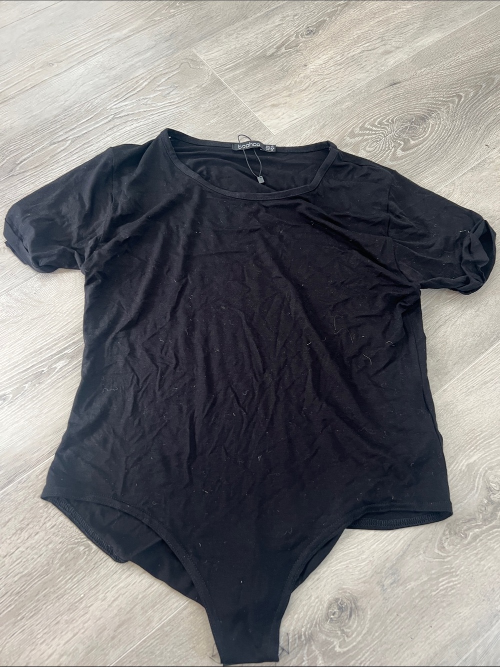 Boohoo Black Short-Sleeve Scoop Neck Bodysuit